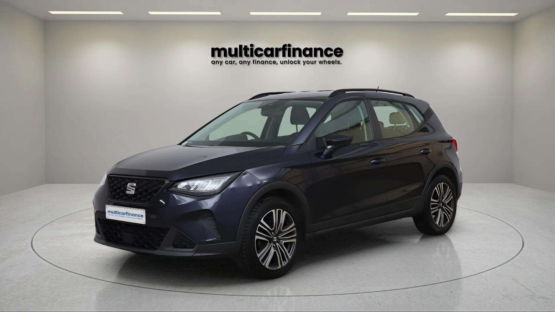 SEAT Arona 2022 front three-quarter